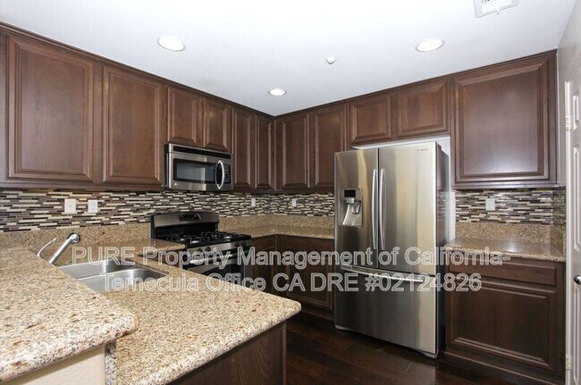 Foto del edificio - 44916 Honey Locust Dr