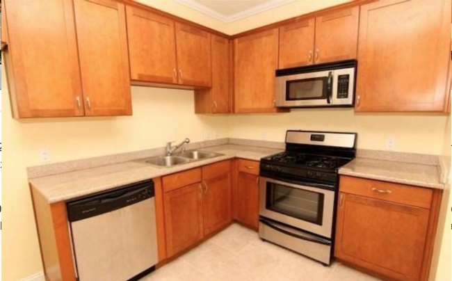 Kitchen - 6938 Laurel Canyon Blvd