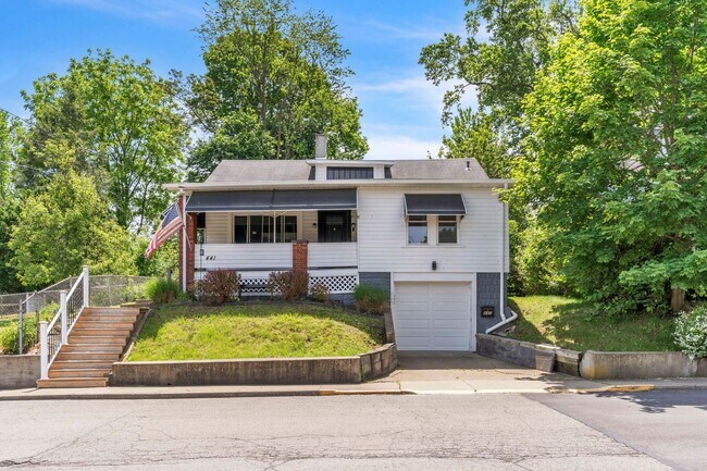 Foto del edificio - 2 Bed 1 Bath in Rochester, PA