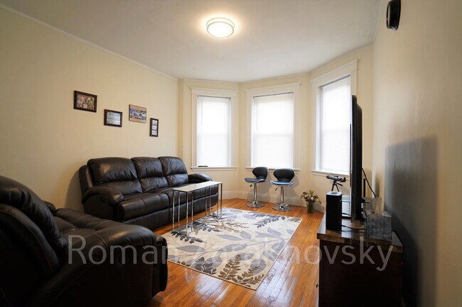 Foto del edificio - 42 Strathmore Rd
