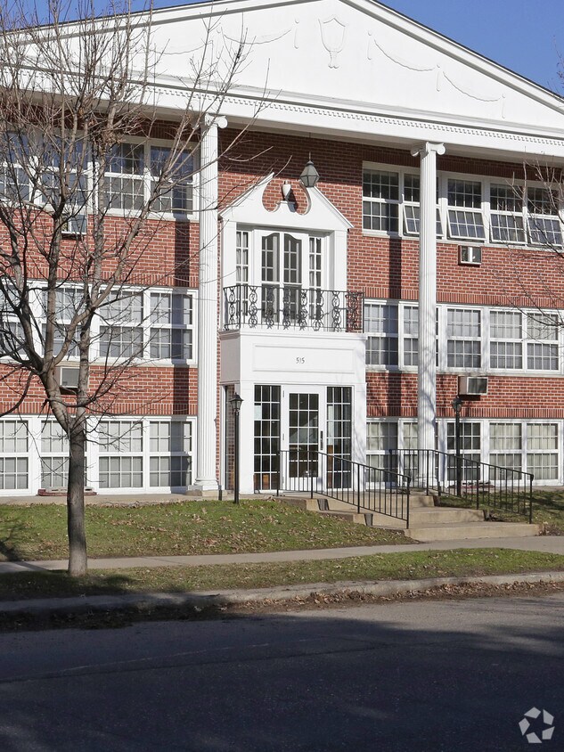 Building Photo - 515 Cleveland Ave S