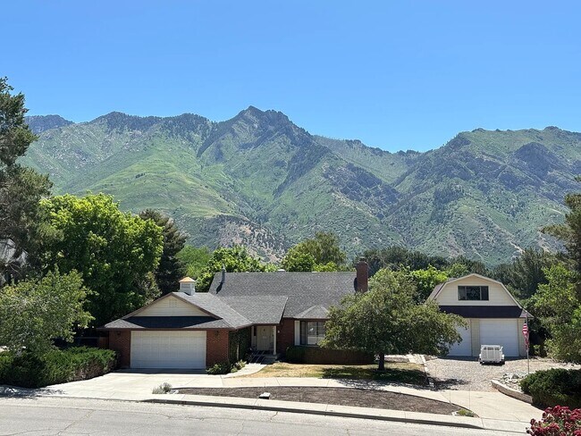 Foto del edificio - 595 Mountainville Cir
