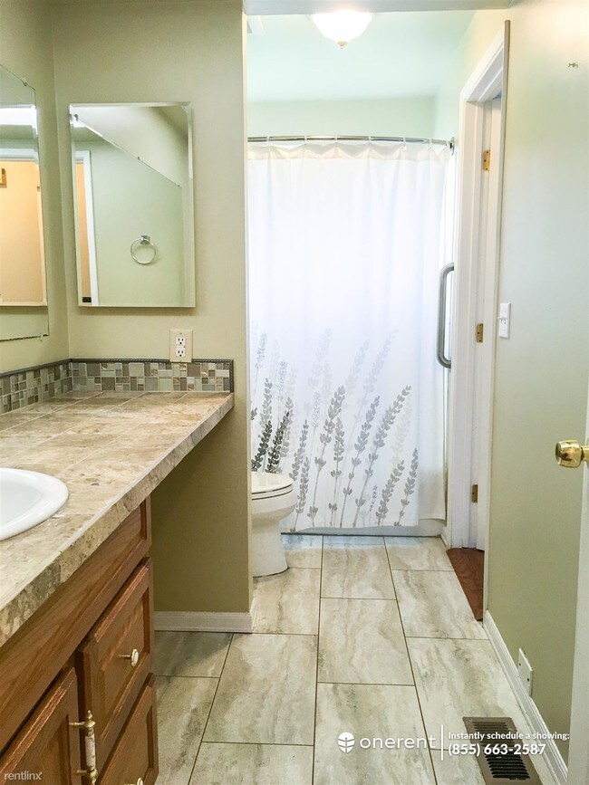 Building Photo - 4 br, 2 bath House - 5205 173rd Pl SW -