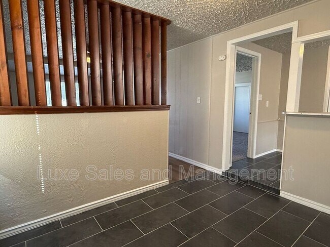 Foto del edificio - 4116 SE 22nd St