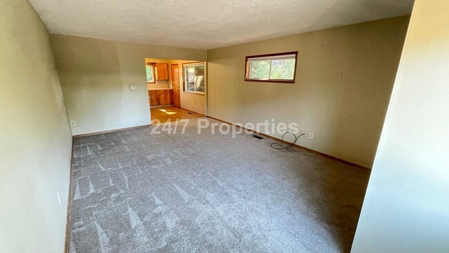 Photo - 2024-1130MF Apartment