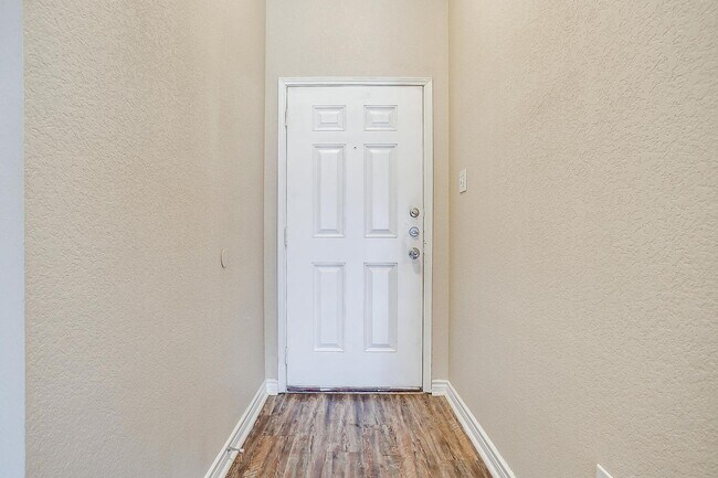 Foto del edificio - Perfectly located.  3 Bedroom, 2 Bath Home...