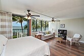 Foto principal - BEACH FRONT Furnished 2/2/1-pkg in Waialua...