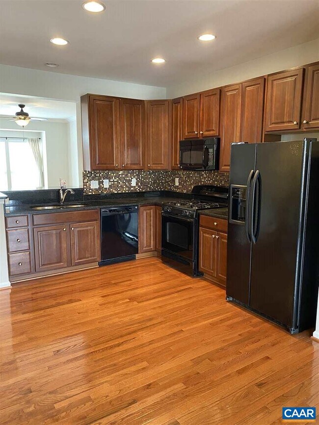 Foto del edificio - 1930 Asheville Dr