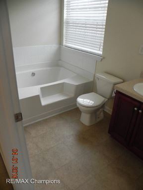 Foto del edificio - 717 Williams Ave