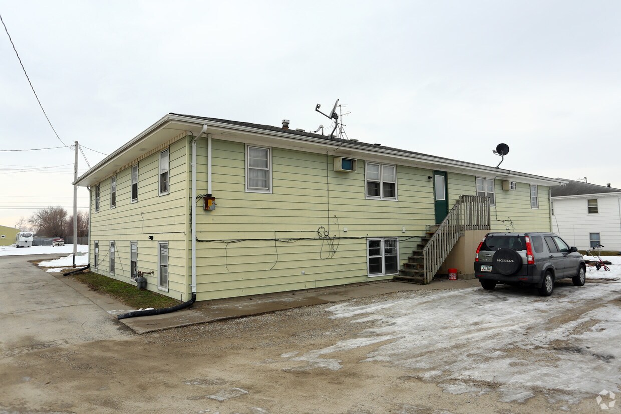 4755 NW 62nd Ave, Johnston, IA 50131 Apartments in Johnston, IA