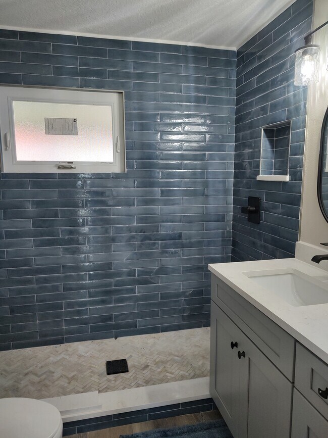 Bathroom - 2444 Dakota Dr