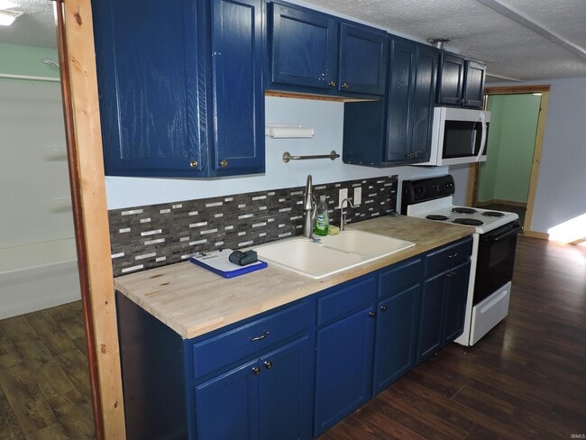 Foto del edificio - 408 W Hilltop Ln