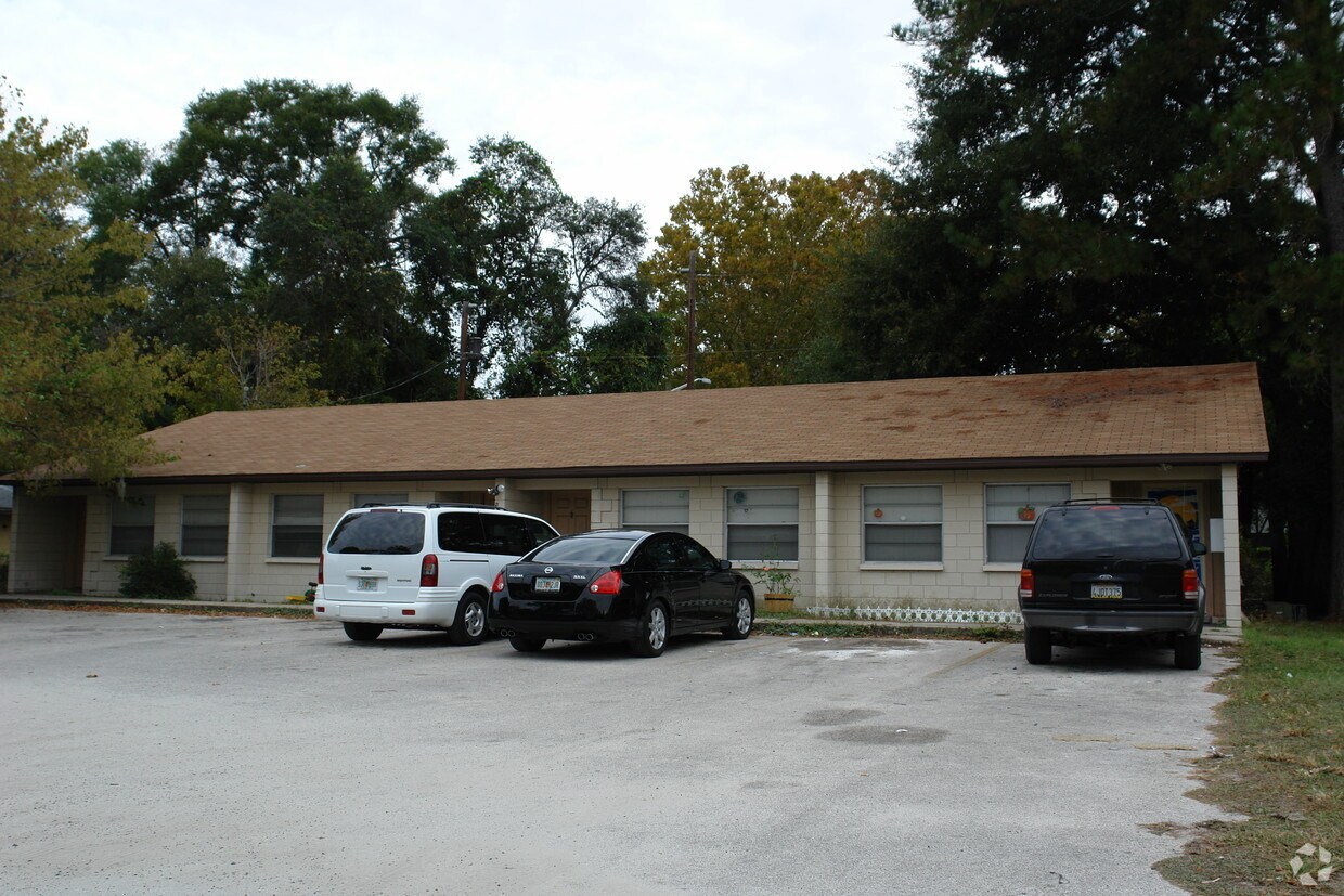 Primary Photo - 3466 SW 24th Ave