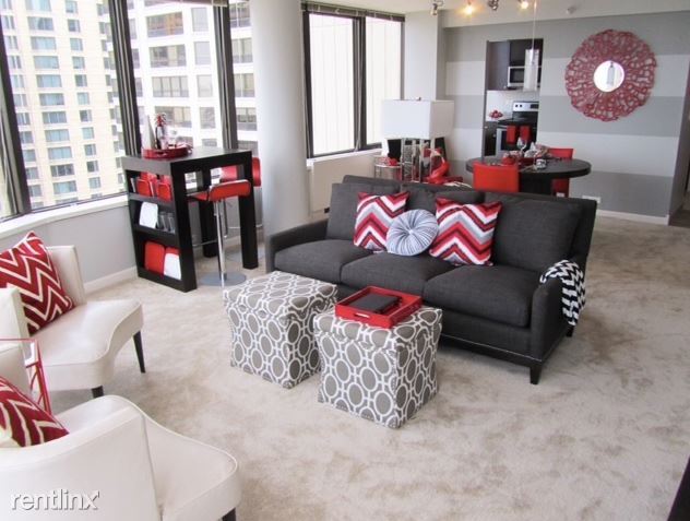 Building Photo - Studio, 1 bath Apartment - 300 N Mcclurg Ct