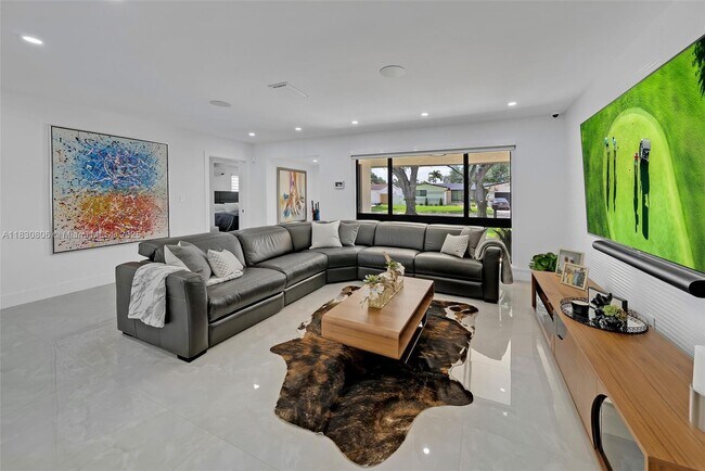 Foto del edificio - 9241 SW 55th St
