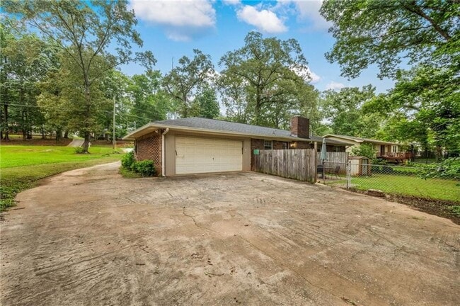 Foto del edificio - 4839 Lehigh Dr