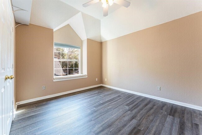 Foto del edificio - 182 N Wimberly Way