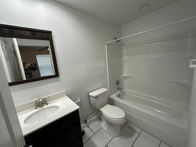 Foto del edificio - 3 Bed 3 Bath Townhouse