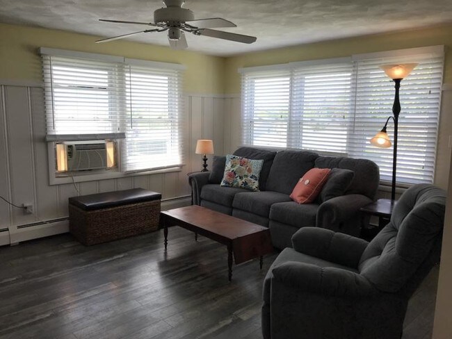 Building Photo - Bonnet Shores Weekly Summer Rental