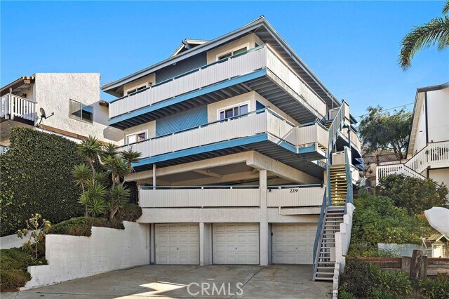 Foto del edificio - 229 W Escalones