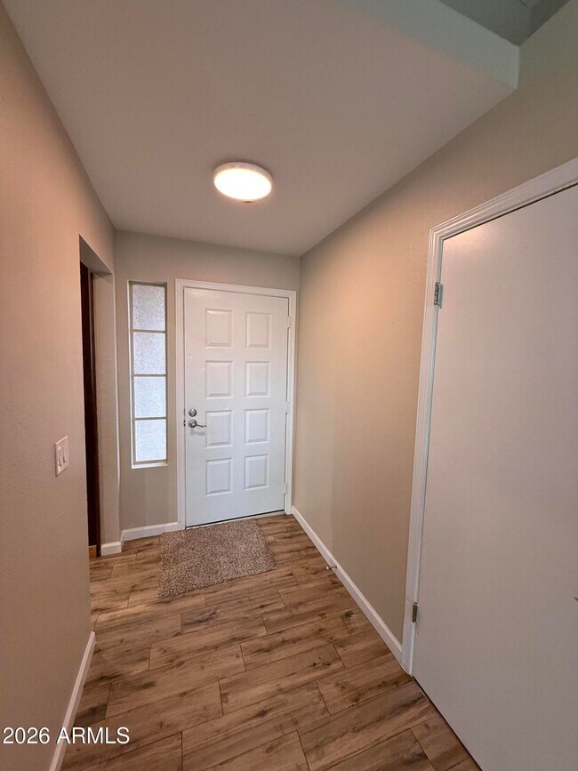 Foto del edificio - 2307 W Gail Dr