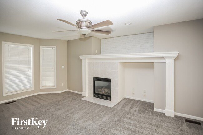 Building Photo - 1500 River Run Dr