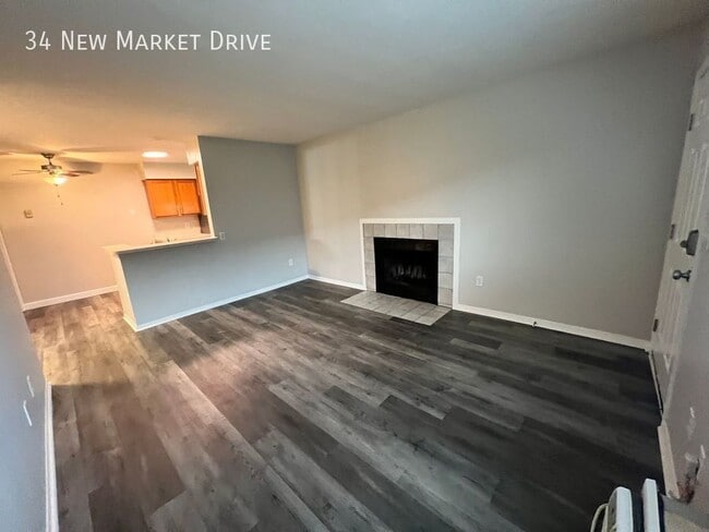 Building Photo - 34 New Market Dr