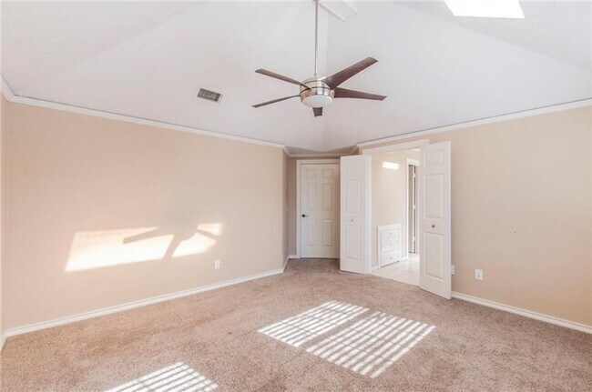 Foto del edificio - 3205 Ridge Cir