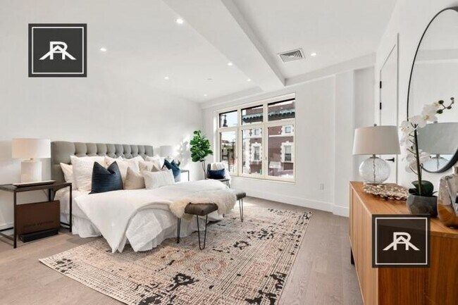 Foto del edificio - 3 bedroom in Brookline MA 02445