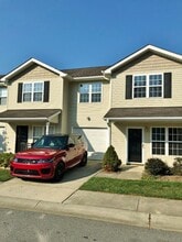 Building Photo - 71 Farington Cir