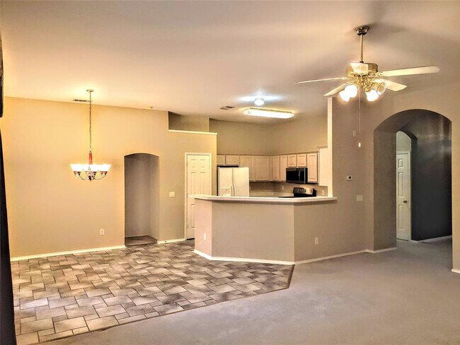 Building Photo - 1622 Mallard Dr