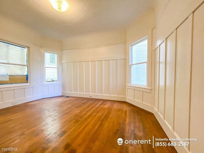Building Photo - 1035 Sanchez St