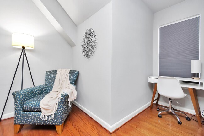 Foto del edificio - 3315 Rosedale St