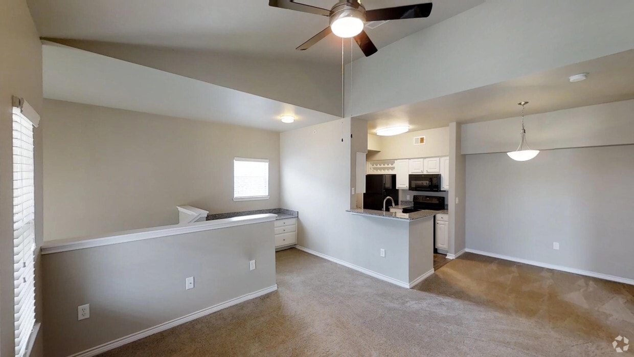 Photo - Stoneleigh Centerton Apartments