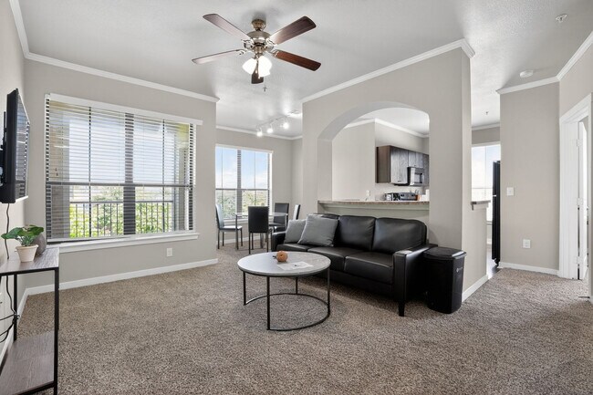 Foto del edificio - 1355 Ranch Pkwy