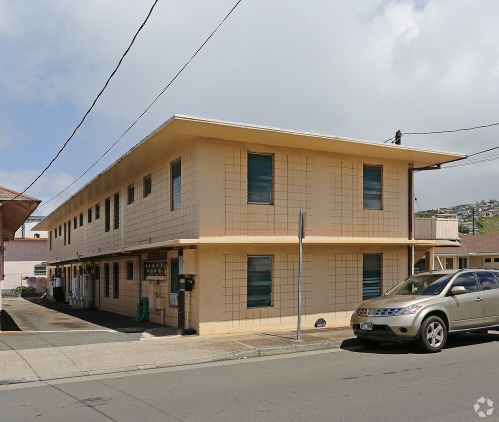 Building Photo - 1212 8th Ave