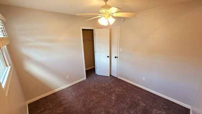 Foto del edificio - 3 BD 2 BA in Shamrock Village
