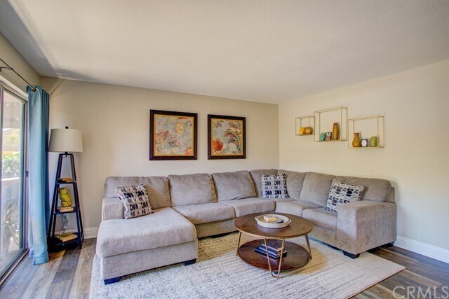 Building Photo - 2275 Del Mar Way