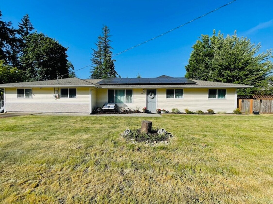 Primary Photo - Beautifully Remodeled Rambler in Maple Valley