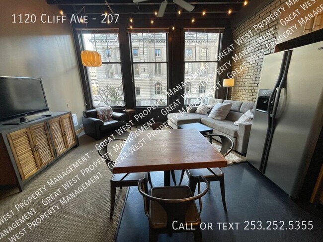 Foto del edificio - 1120 E Cliff Ave