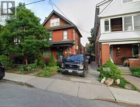 Building Photo - 16 Cedar Ave
