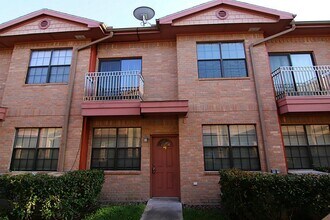 Building Photo - 9400 Bellaire Blvd