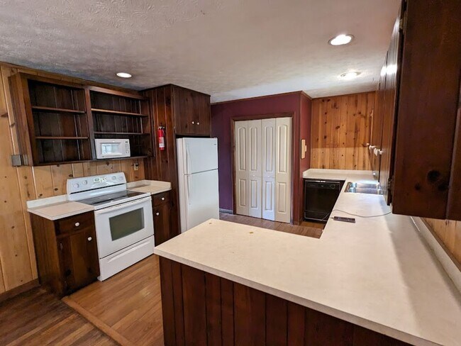 Foto del edificio - Basement Apartment available in Cullowhee ...