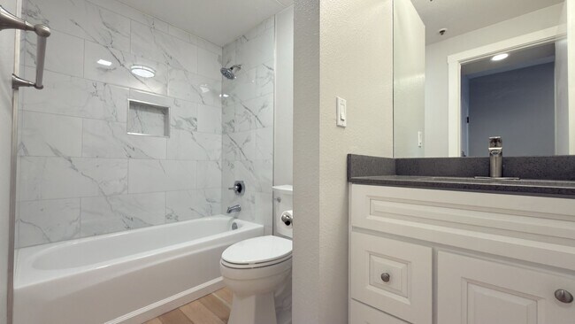 Photo - 97 E Saint James St Apartment