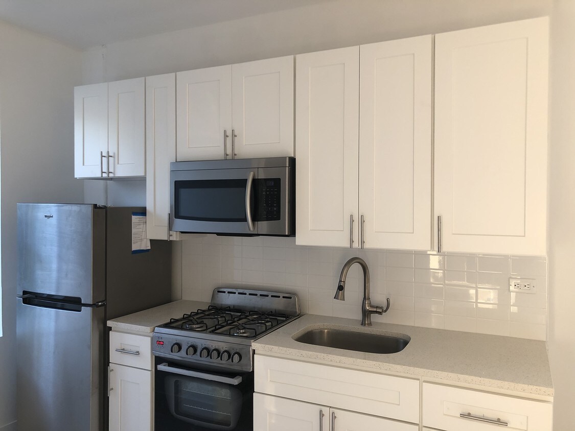 242 Garfield Ave Unit 3Q, Jersey City, NJ 07305 Condo for Rent in