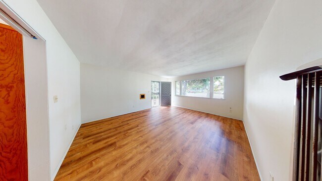 Building Photo - Mid-century vibe | New flooring & paint