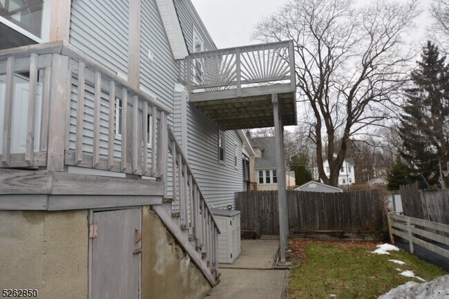 Building Photo - 30 Crater Ave
