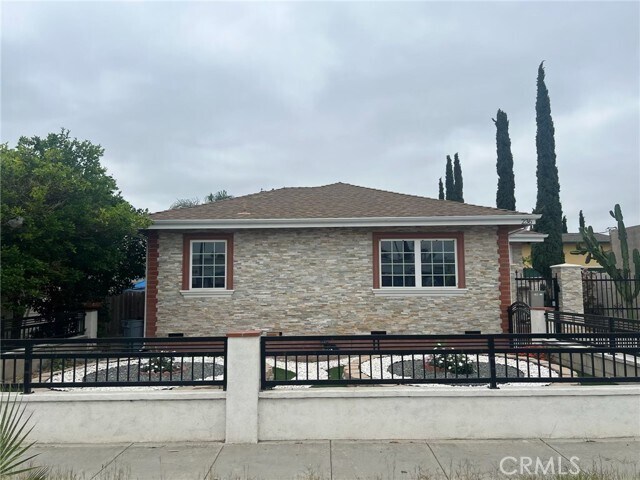 Foto principal - 236 S Tustin St