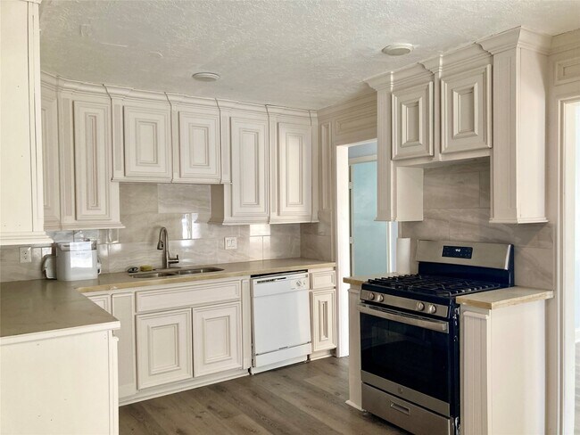 Foto del edificio - 331 Terminal St