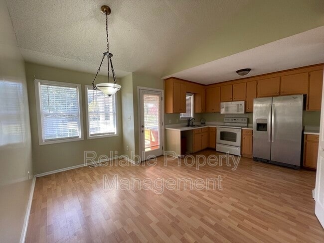 Building Photo - 108 Patricia Dr